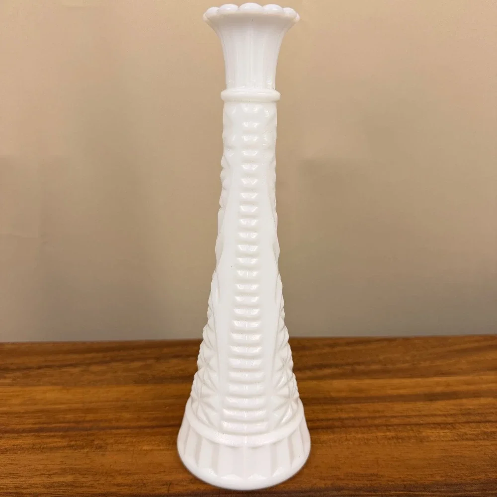 Anchor Hocking Milk Glass Bud Vase Stars and Bars White VTG 9 Inch Mid Century